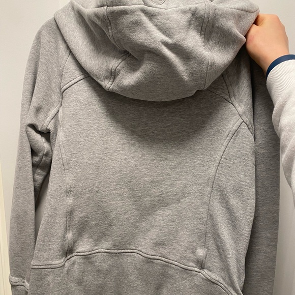 Lululemon Scuba Hoodie Sz 4 - Picture 2 of 2